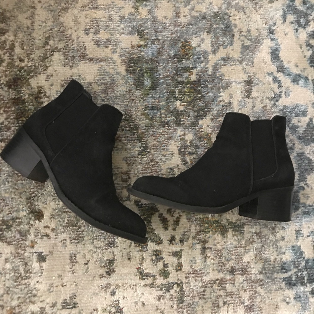 Black boots